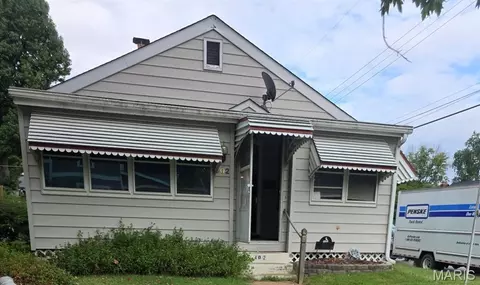 402 Longfellow Ave, Kirkwood, MO 63122