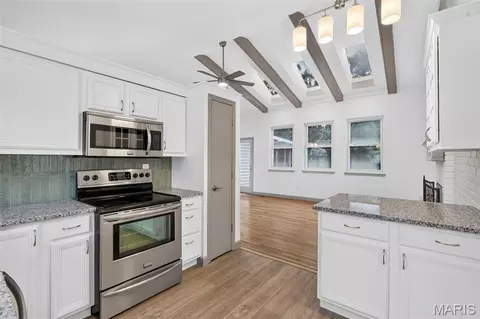 Kitchen - 12 Lamplighter Ln, O'fallon, MO 63368 photo 4 of 4