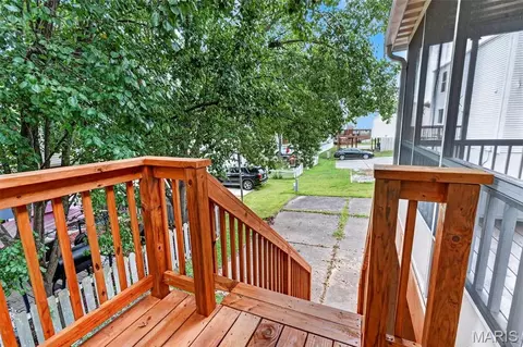 Exterior - 12 Lamplighter Ln, O'fallon, MO 63368 photo 5 of 9