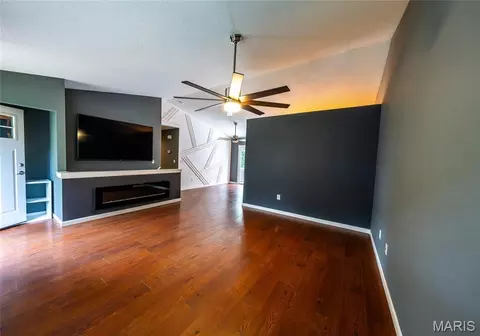 Living - 3858 Birch Dr, Imperial, MO 63052 photo 2 of 2