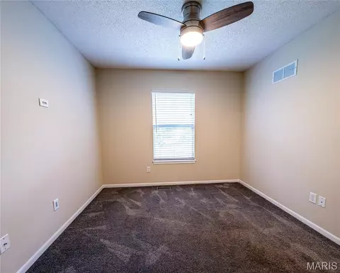 Bedroom - 3858 Birch Dr, Imperial, MO 63052 photo 6 of 6