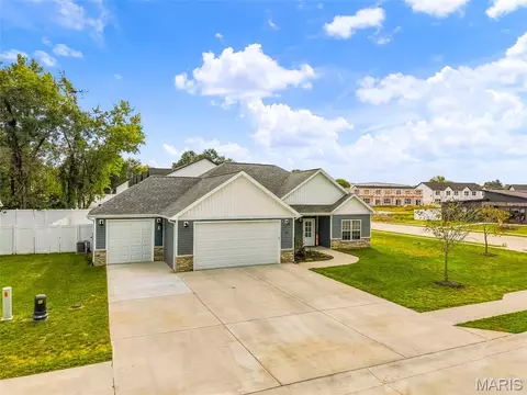 108 Jimmy H Dr, Jonesburg, MO 63351