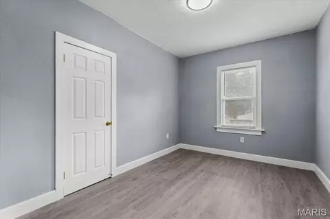 Bedroom - 129 Orchard Dr, Belleville, IL 62221 photo 3 of 5