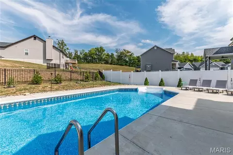 Exterior - 358 Spring Valley Run, Festus, MO 63028 photo 4 of 6