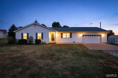 7 Redbud Ct, Desloge, MO 63601