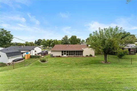 Exterior - 833 Weedel Dr, Arnold, MO 63010 photo 5 of 6