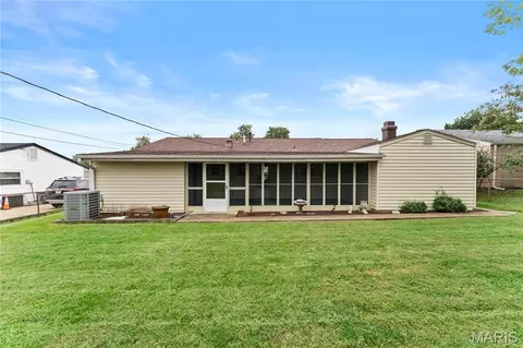 Exterior - 833 Weedel Dr, Arnold, MO 63010 photo 6 of 6
