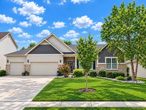 1229 Cashmere Ln, Saint Peters, MO 63376