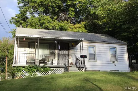 9767 Lilac Dr, Riverview, MO 63137