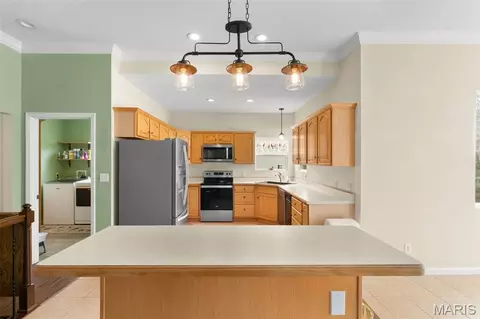 Kitchen - 910 Oak Pass Ln, Sullivan, MO 63080 photo 1 of 4