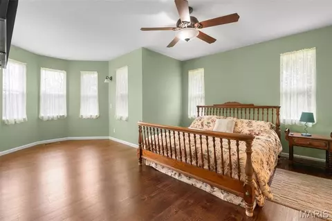 Bedroom - 910 Oak Pass Ln, Sullivan, MO 63080 photo 1 of 5