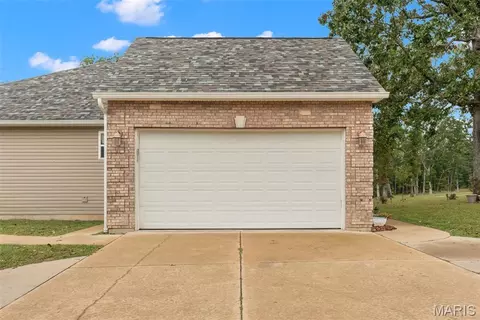 Exterior - 910 Oak Pass Ln, Sullivan, MO 63080 photo 6 of 9