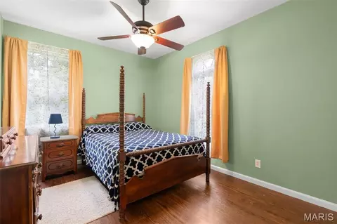 Bedroom - 910 Oak Pass Ln, Sullivan, MO 63080 photo 3 of 5