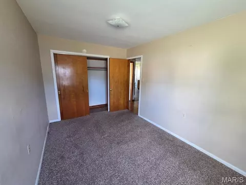 Bedroom - 407 Madison St, Canton, MO 63435 photo 2 of 3