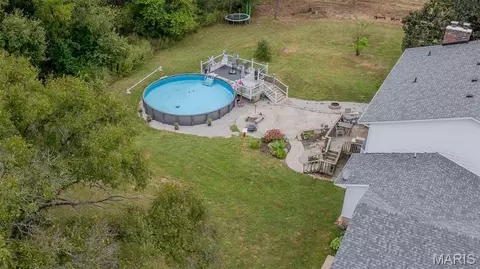 Exterior - 1231 Brown Ln, Saint Clair, MO 63077 photo 8 of 20