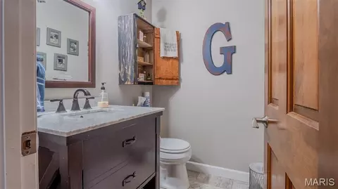 Bath - 1231 Brown Ln, Saint Clair, MO 63077 photo 2 of 4