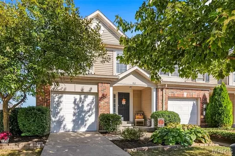 282 Le Beau Ln, Saint Charles, MO 63303