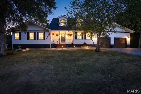 1963 W Main St, Festus, MO 63028