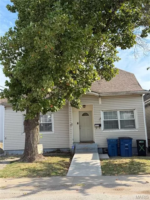 4879 Oldenburg Ave, Saint Louis, MO 63123