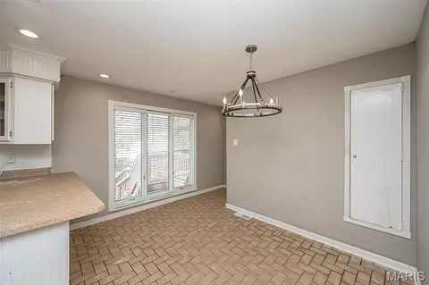 Dining - 4345 Ringer Rd, Mehlville, MO 63129 photo 1 of 1