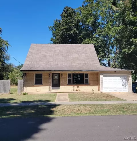 405 3rd St, Fisk, MO 63940