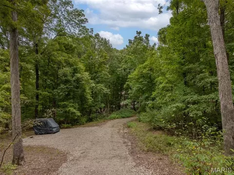 2527 Alpine Trails Dr, Innsbrook, MO 63390 photo 3