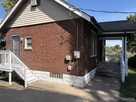 Exterior - 409 Abston Ave, Ferguson, MO 63135 photo 3 of 4