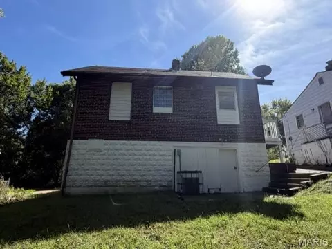 Exterior - 409 Abston Ave, Ferguson, MO 63135 photo 4 of 4