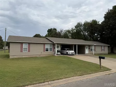 917 919 Mott, New Madrid, MO 63869