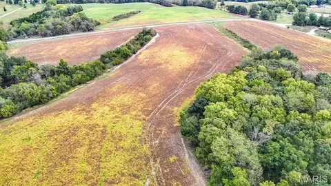 000 Sunny Side Ln # -5, New London, MO 63459
