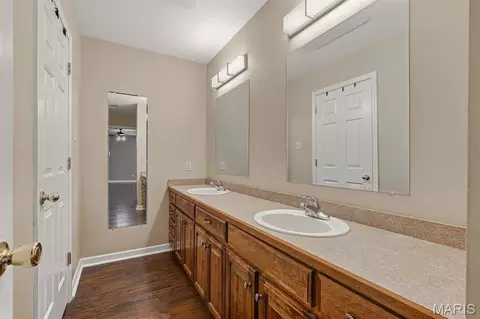 Entry Way - 913 S Sutton Pl, Kennett, MO 63857 photo 1 of 1