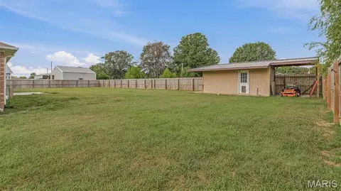 Exterior - 913 S Sutton Pl, Kennett, MO 63857 photo 3 of 4