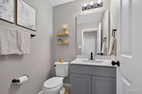 Bath - 3333 White Pine Dr, Imperial, MO 63052 photo 1 of 3