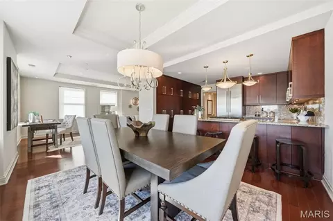 232 N Kingshighway Blvd #1010, Saint Louis, MO 63108