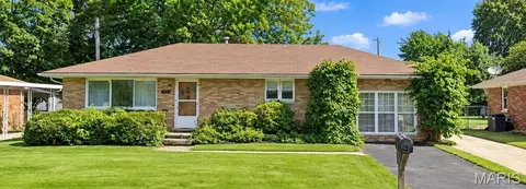 418 California Ave, East Alton, IL 62024