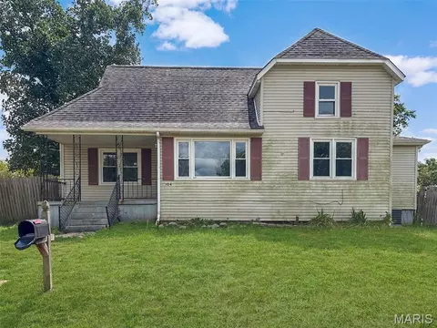 104 W 3rd St, Leadwood, MO 63653