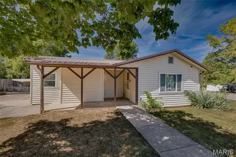 201 S Henderson St, Park Hills, MO 63601