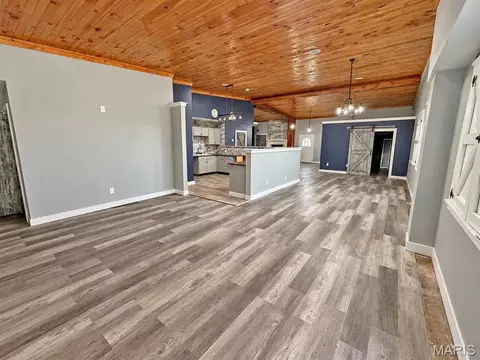 Living - 13515 Locust St, Dexter, MO 63841 photo 1 of 2
