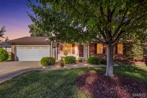 7 Teak Ct, Saint Peters, MO 63376
