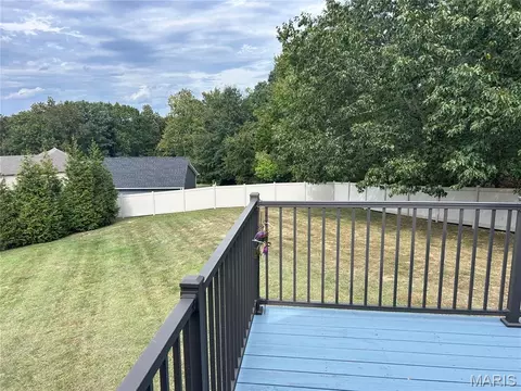 Exterior - 384 Arvel Ln, Washington, MO 63090 photo 10 of 14