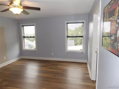 Bedroom - 384 Arvel Ln, Washington, MO 63090 photo 5 of 12