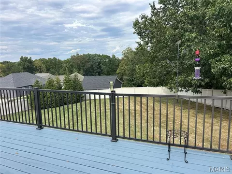Exterior - 384 Arvel Ln, Washington, MO 63090 photo 12 of 14