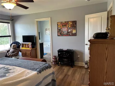 Bedroom - 384 Arvel Ln, Washington, MO 63090 photo 2 of 12