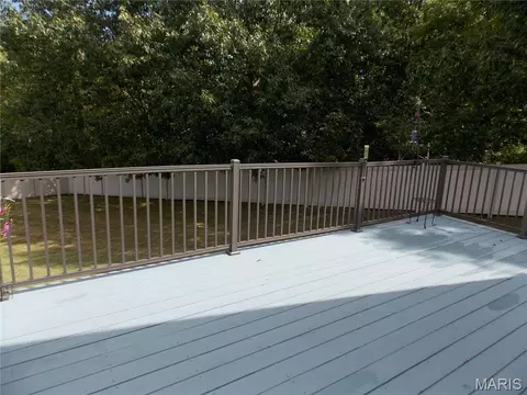 Exterior - 384 Arvel Ln, Washington, MO 63090 photo 11 of 14