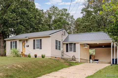 1117 W State St, Union, MO 63084