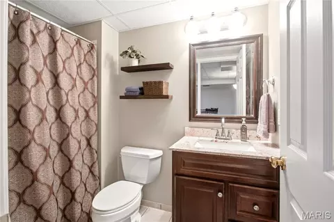Bath - 733 Cedar Glen Dr, Weldon Spring, MO 63304 photo 4 of 4