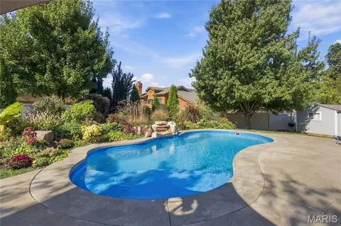 Exterior - 733 Cedar Glen Dr, Weldon Spring, MO 63304 photo 9 of 19