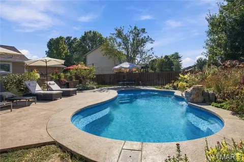 Exterior - 733 Cedar Glen Dr, Weldon Spring, MO 63304 photo 12 of 19