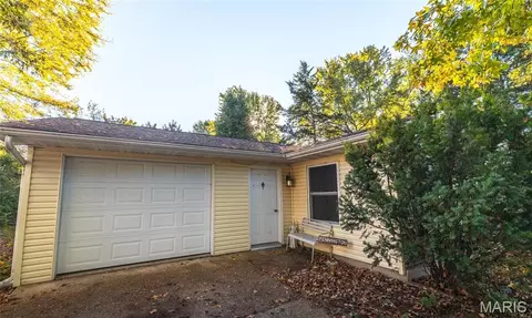 Exterior - 302 Fox Creek Rd, Rolla, MO 65401 photo 2 of 10