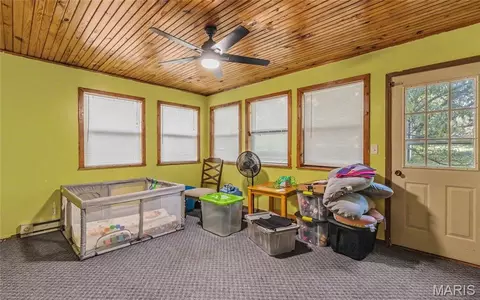 Exterior - 302 Fox Creek Rd, Rolla, MO 65401 photo 3 of 10